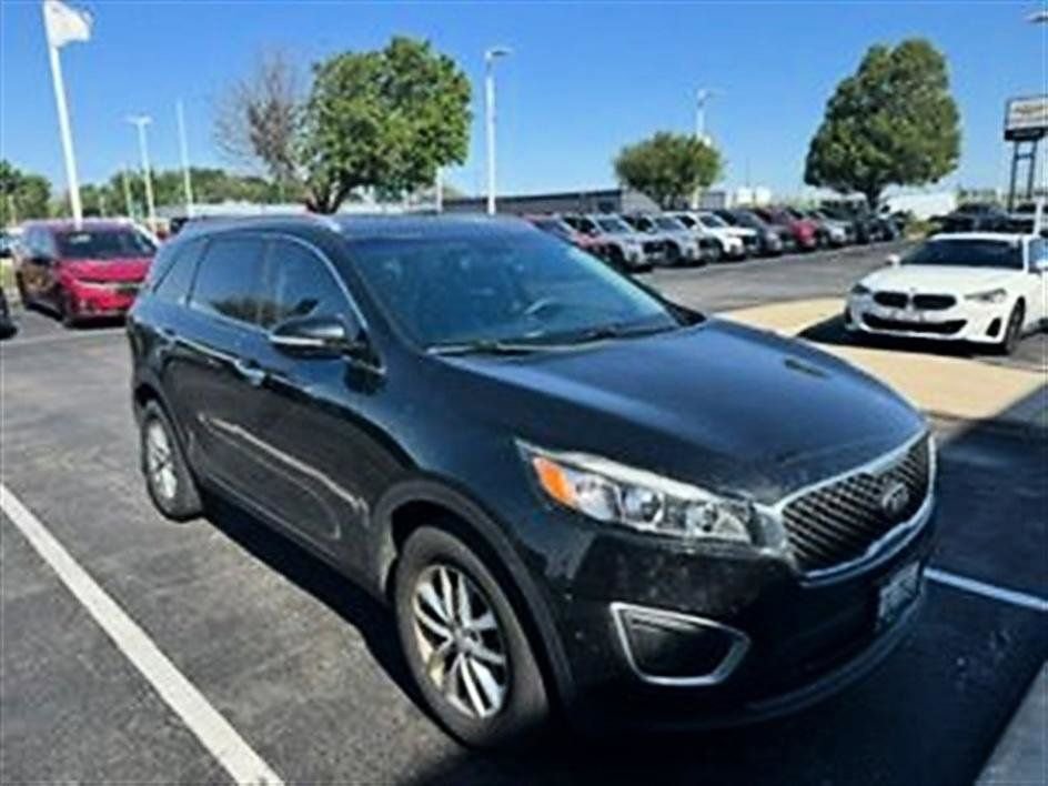 Used 2017 Kia Sorento FWD image 9