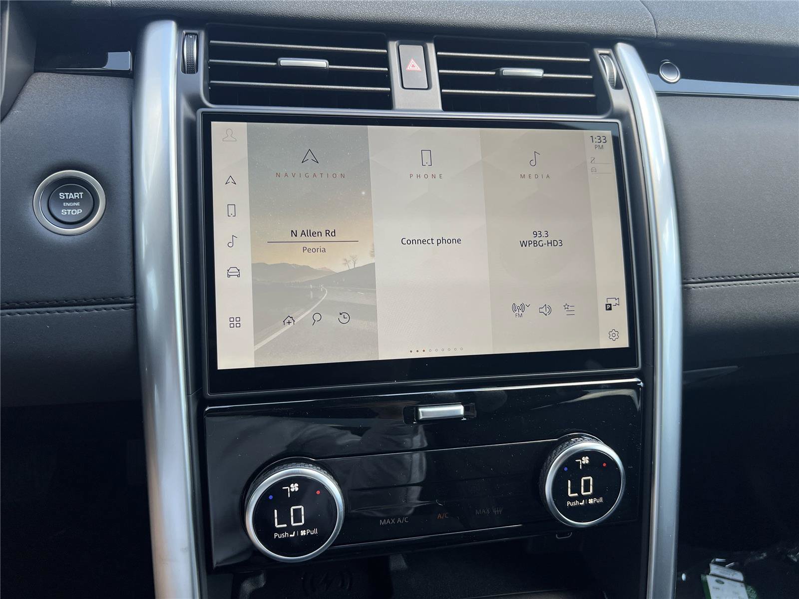 New 2025 Land Rover Discovery S AWD/4WD image 16
