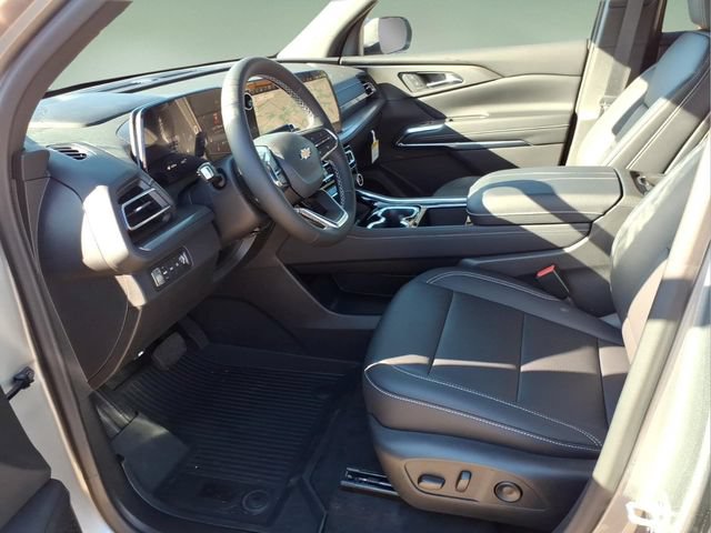 Used 2026 Chevrolet Traverse LT w/ Driver Confidence Package AWD/4WD image 11