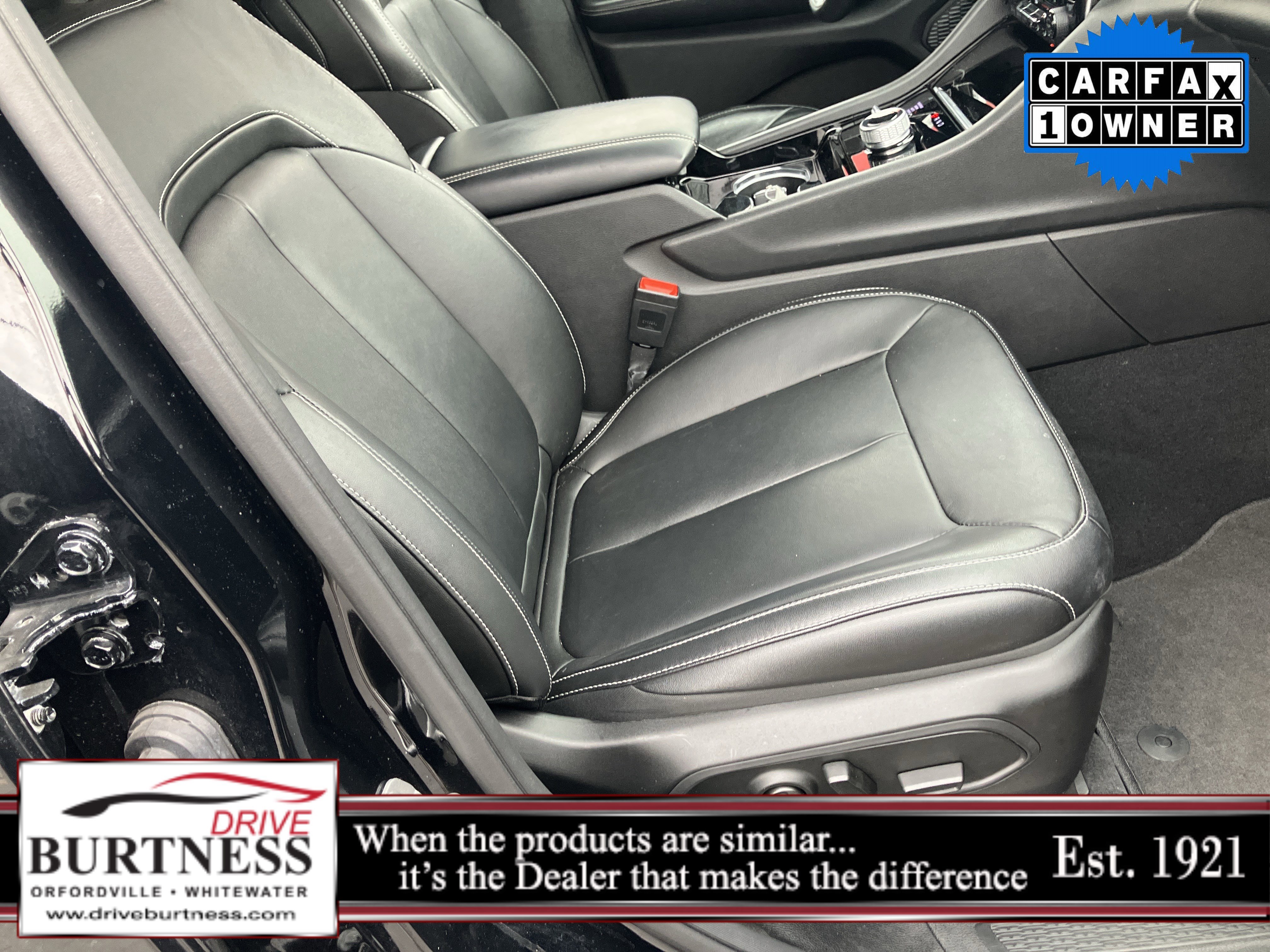 Used 2023 Jeep Grand Cherokee Limited w/ Black Appearance Package image 28