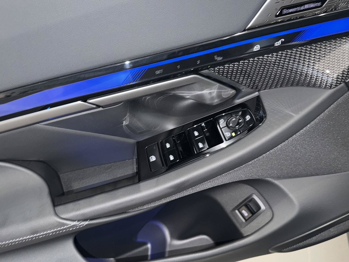 New 2027 BMW M5 Touring w/ M Driver's Package AWD/4WD image 32