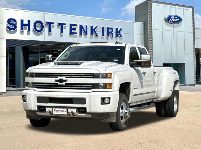 Used 2019 Chevrolet Silverado 3500 LT w/ LT Convenience Package AWD/4WD image 3
