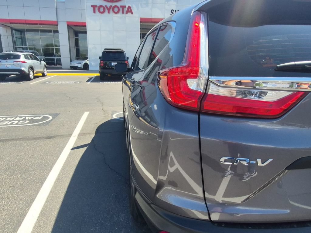 Used 2017 Honda CR-V LX image 4
