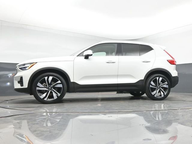 Used 2024 Volvo XC40 B5 Plus w/ Protection Package Premier AWD/4WD image 43