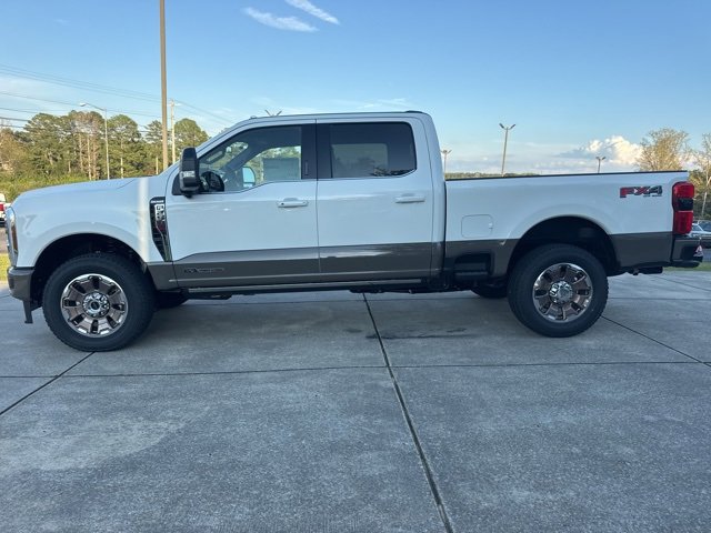 New 2026 Ford F250 King Ranch w/ FX4 Off-Road Package image 4