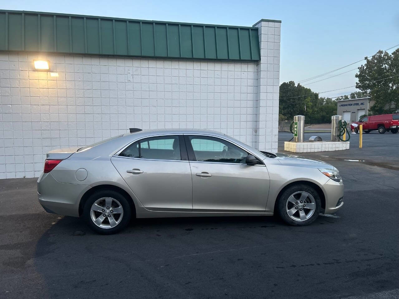 Used 2015 Chevrolet Malibu LS image 7