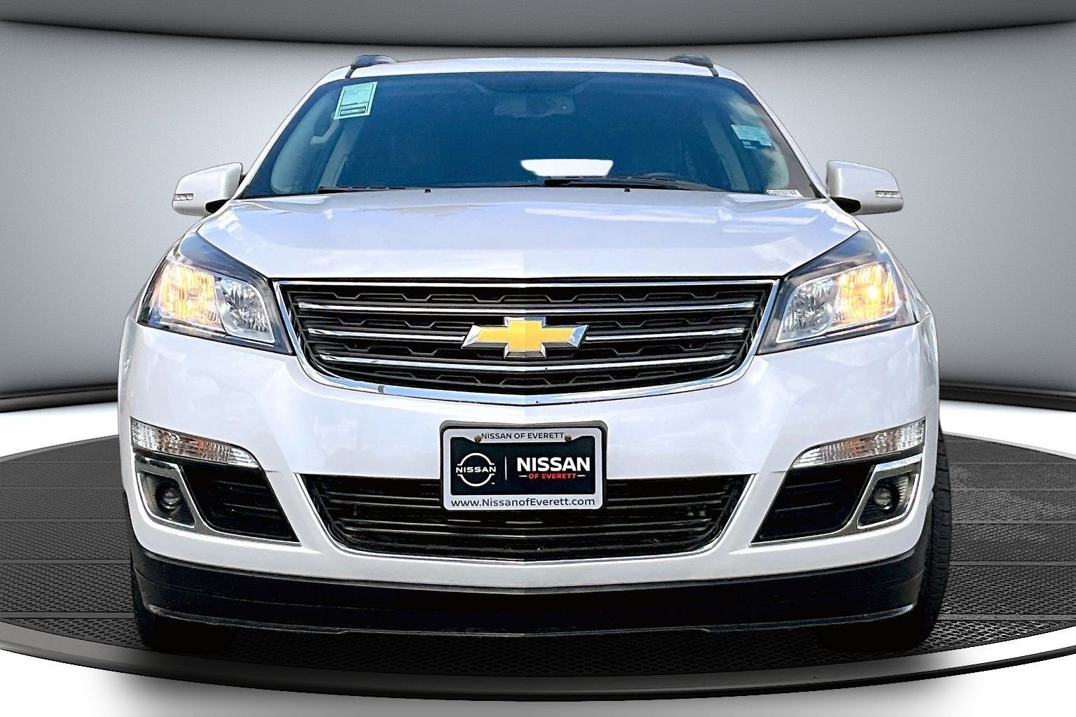 Used 2016 Chevrolet Traverse LT image 2