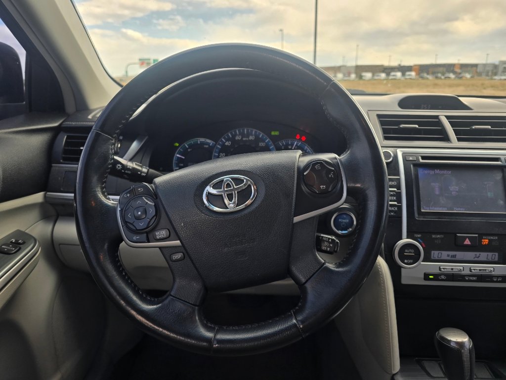 Used 2013 Toyota Camry XLE w/ Convenience Pkg image 29