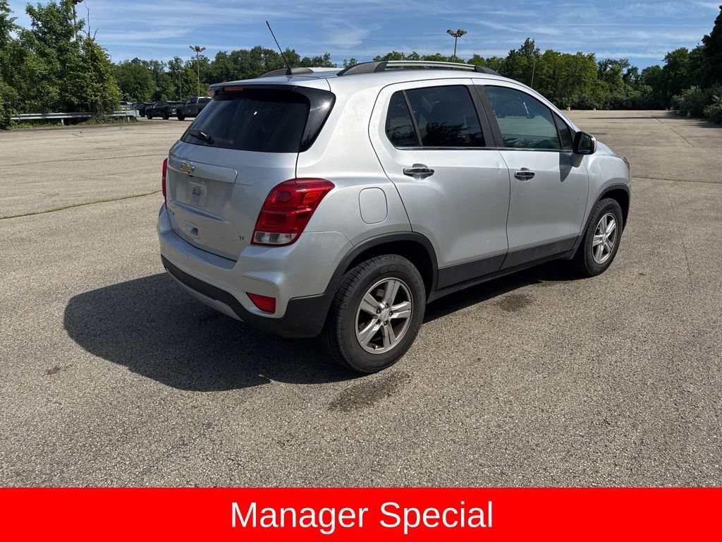 Used 2019 Chevrolet Trax LT w/ LT Convenience Package AWD/4WD image 3