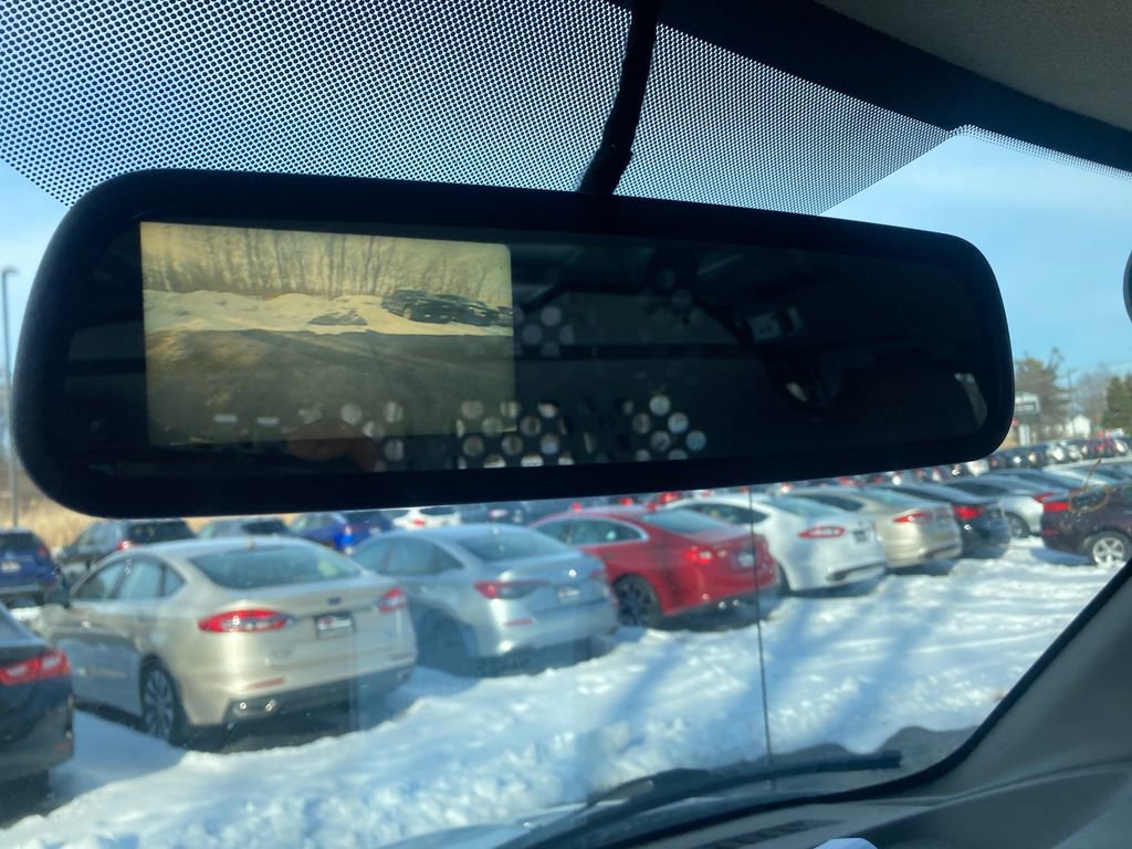 Used 2018 Chevrolet Express 2500 w/ Driver Convenience Package image 24