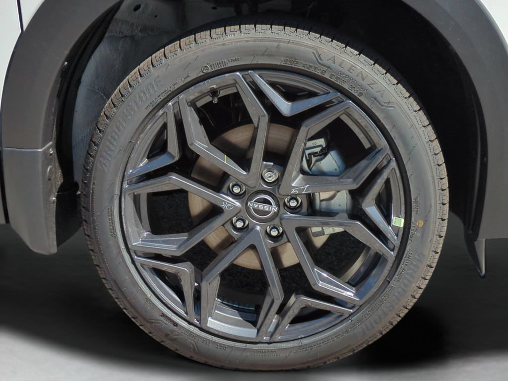 New 2026 Nissan Kicks SR w/ SR Premium Package FWD image 33