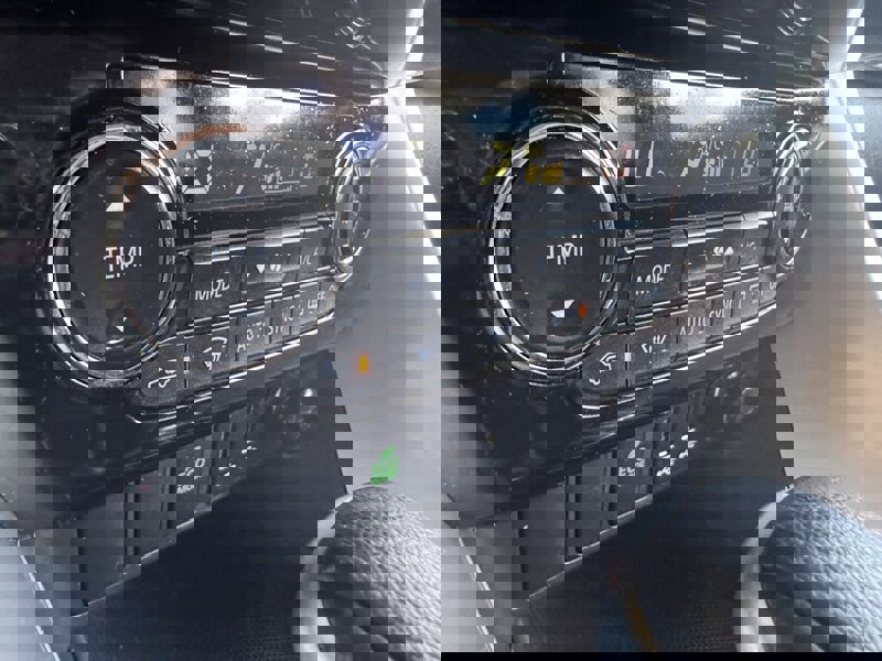 Used 2018 Mitsubishi Eclipse Cross SE image 23