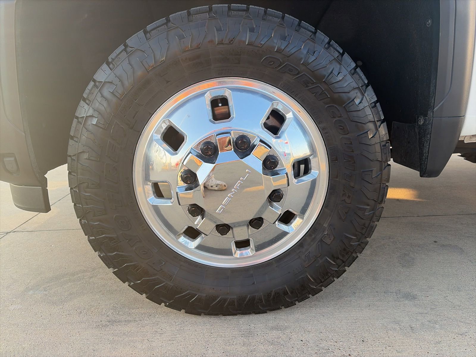 Used 2024 GMC Sierra 3500 Denali w/ Denali Reserve Package image 9