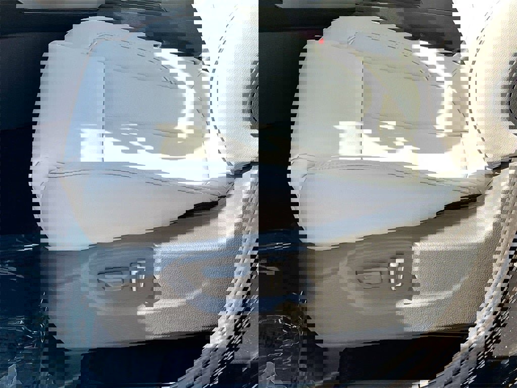 New 2026 Mitsubishi Eclipse Cross SEL image 18