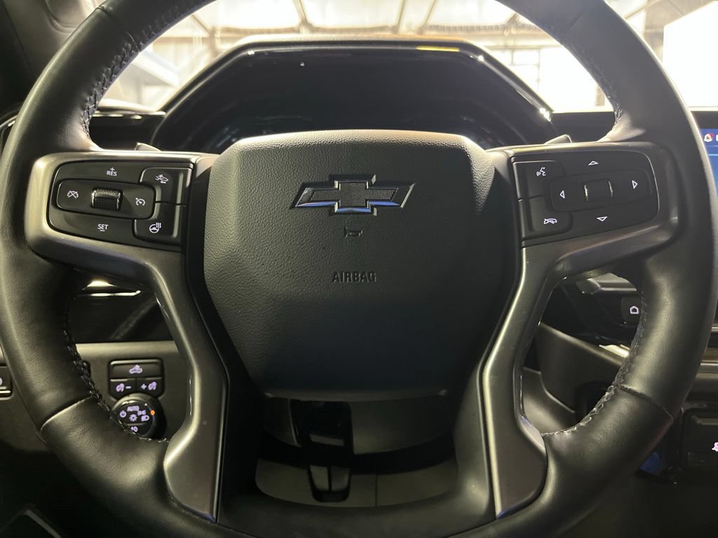 Used 2023 Chevrolet Silverado 1500 RST AWD/4WD image 21