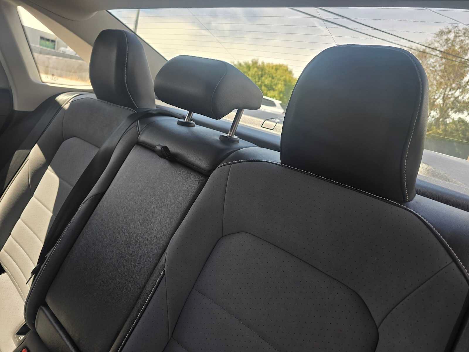 Used 2025 Volkswagen Jetta SE FWD image 17