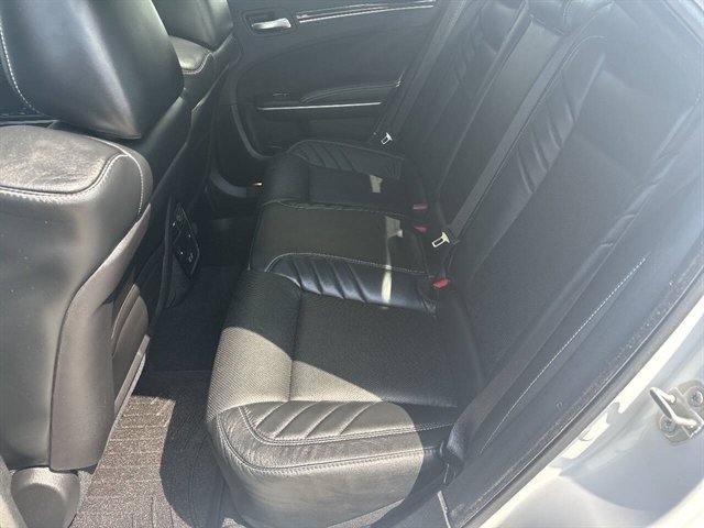 Used 2023 Chrysler 300 C RWD image 11