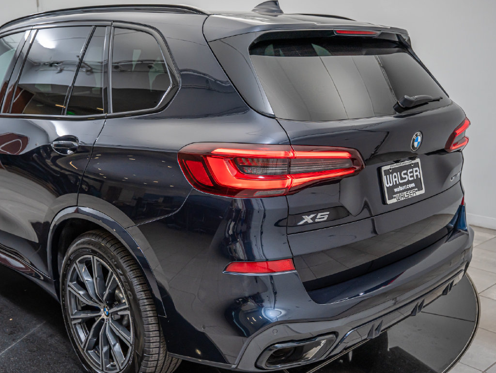Used 2022 BMW X5 xDrive40i w/ M Sport Package AWD/4WD image 19