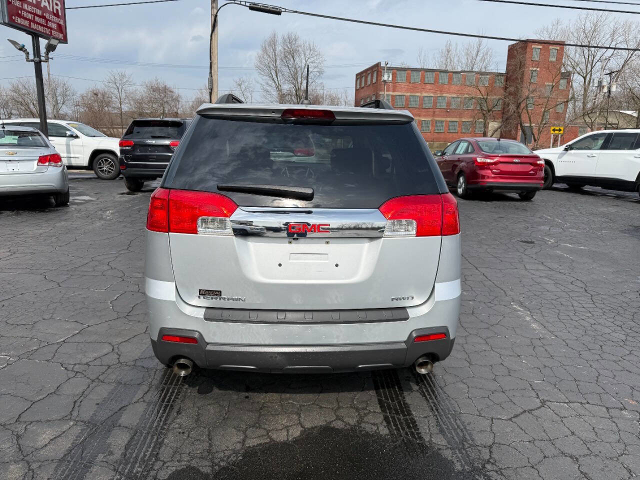 Used 2015 GMC Terrain SLE w/ Convenience Package AWD/4WD image 5
