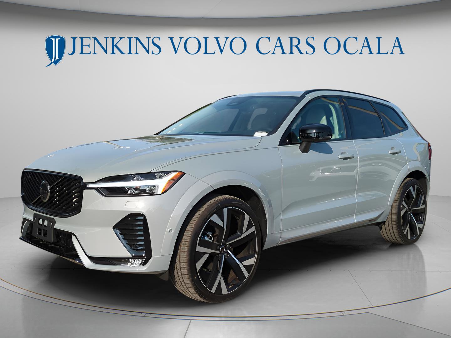 New 2026 Volvo XC60 B5 Ultra w/ Climate Package image 7