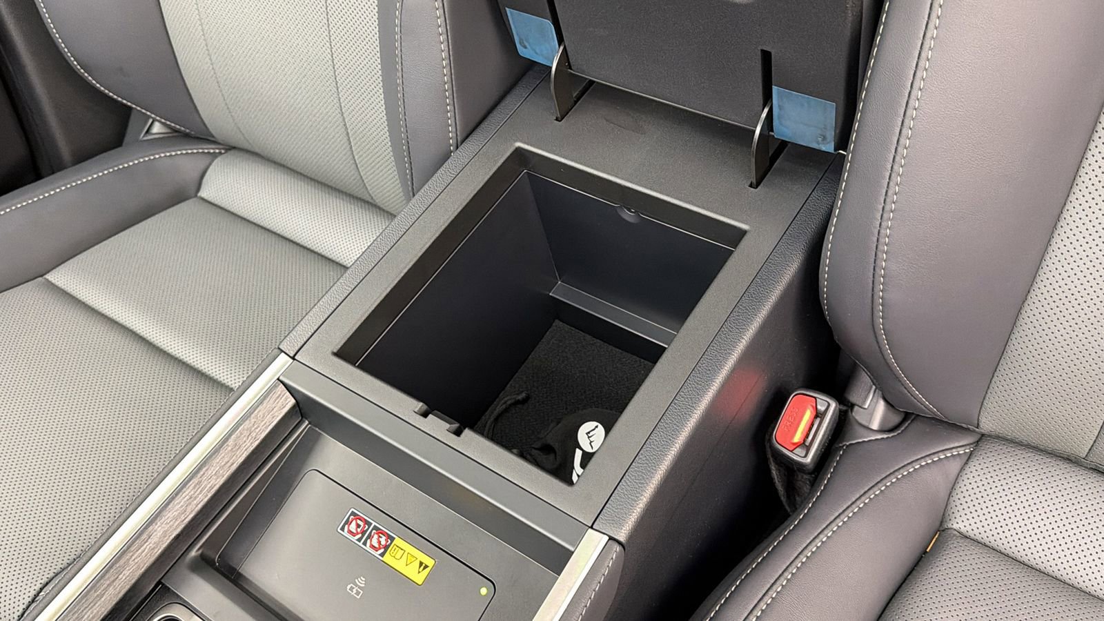 Used 2026 Lexus GX 550 w/ Accessory Package (2T) image 27