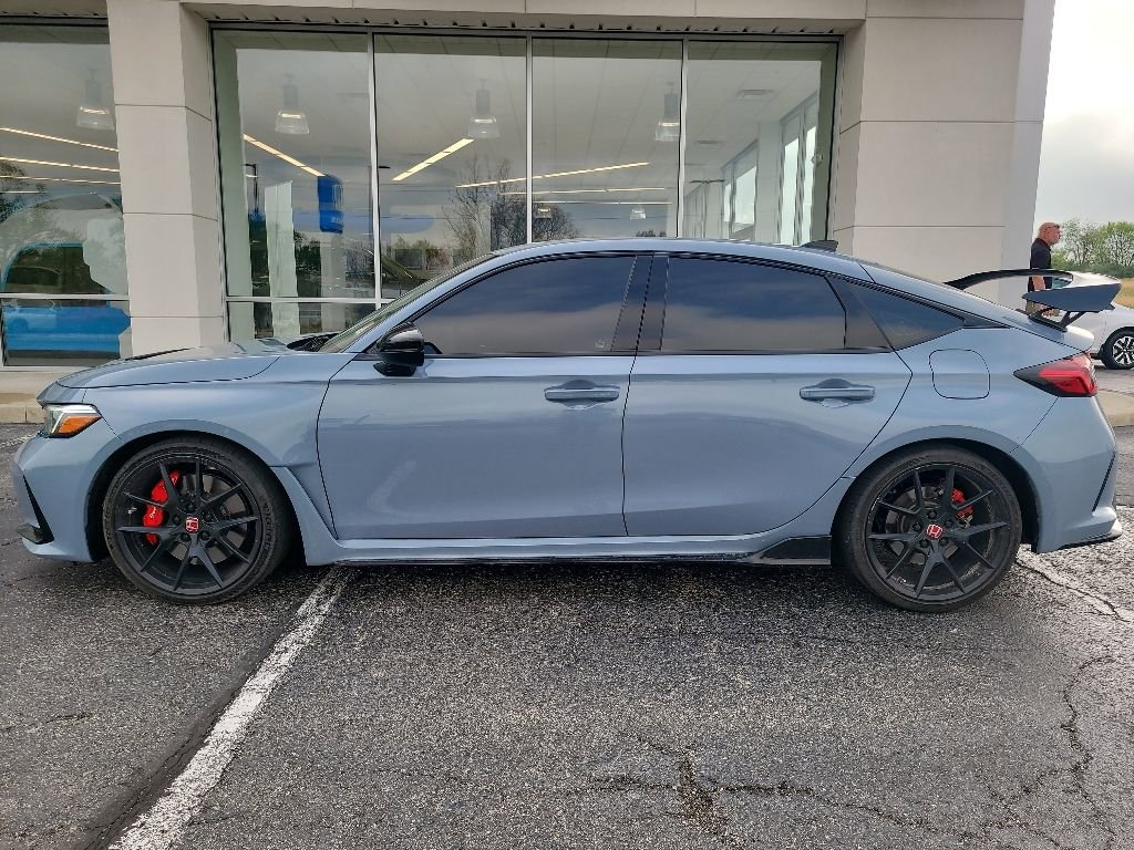Used 2025 Honda Civic Type R image 2