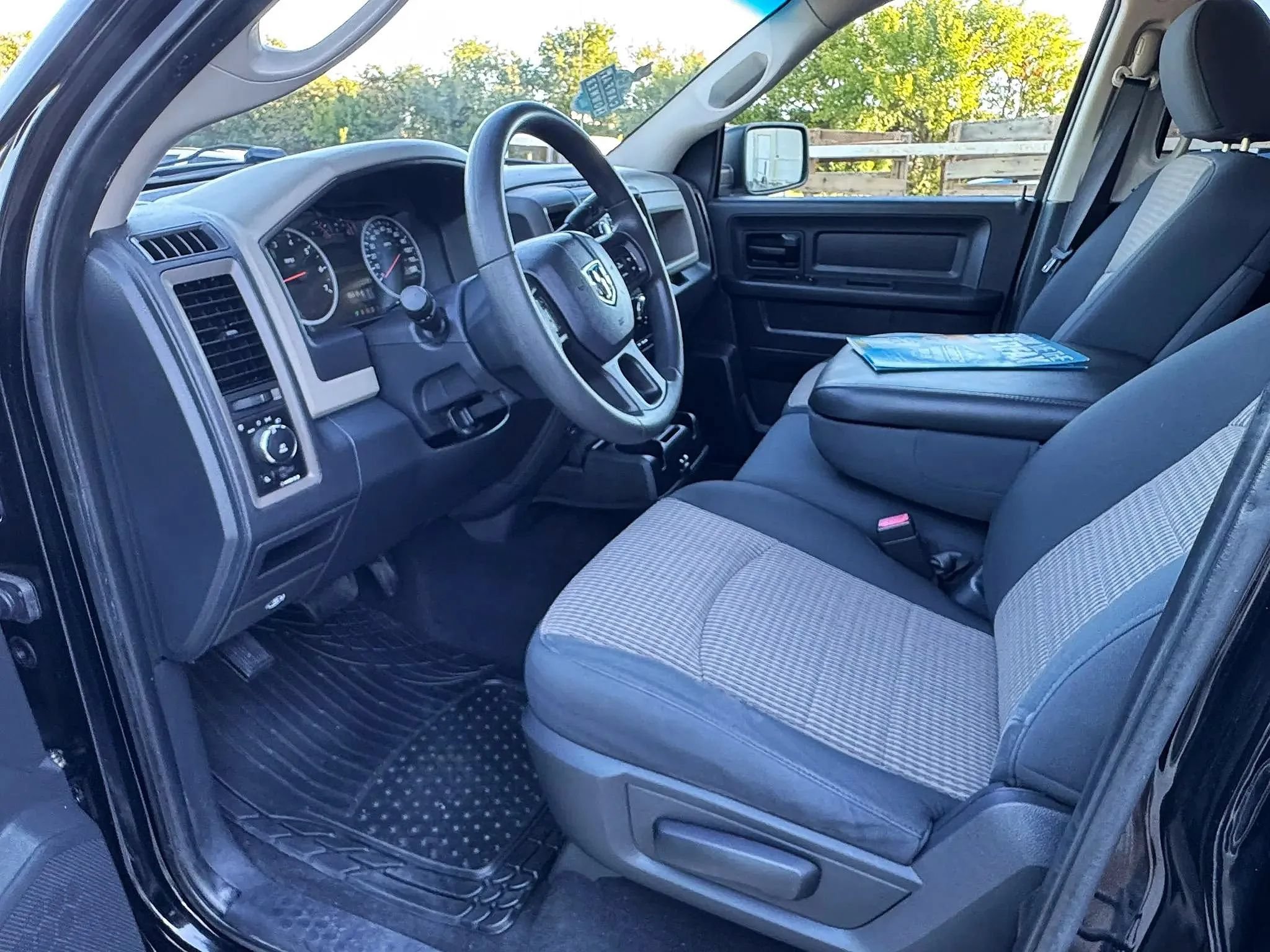 Used 2012 RAM 1500 Express RWD image 16