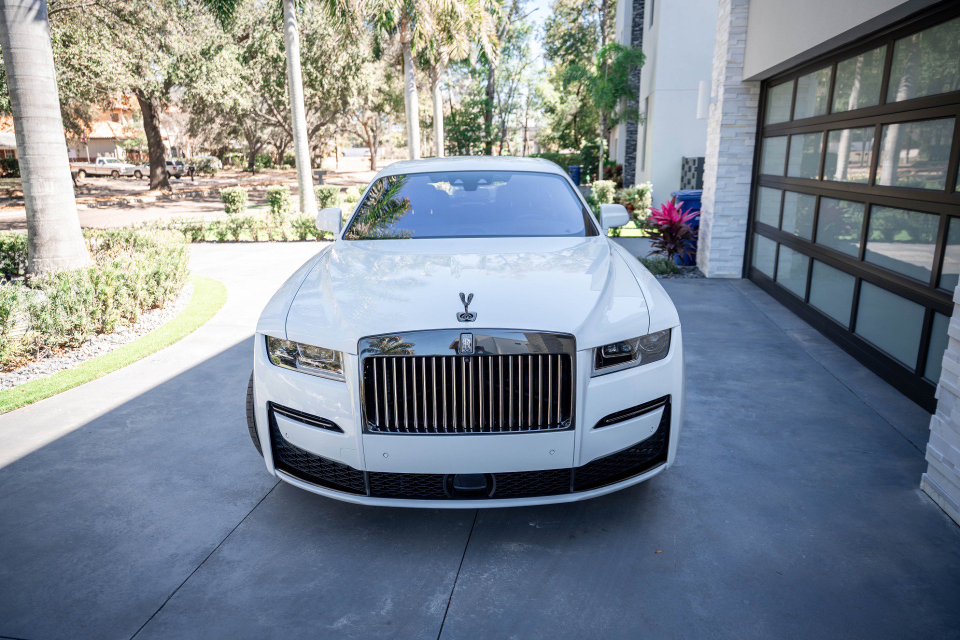 Used 2022 Rolls-Royce Ghost Black Badge image 13
