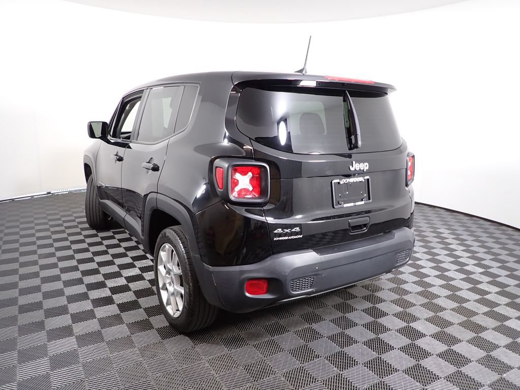 Used 2023 Jeep Renegade Latitude AWD/4WD image 14