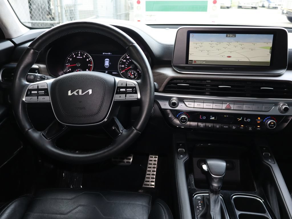 Used 2022 Kia Telluride SX w/ SX Prestige Package AWD/4WD image 25