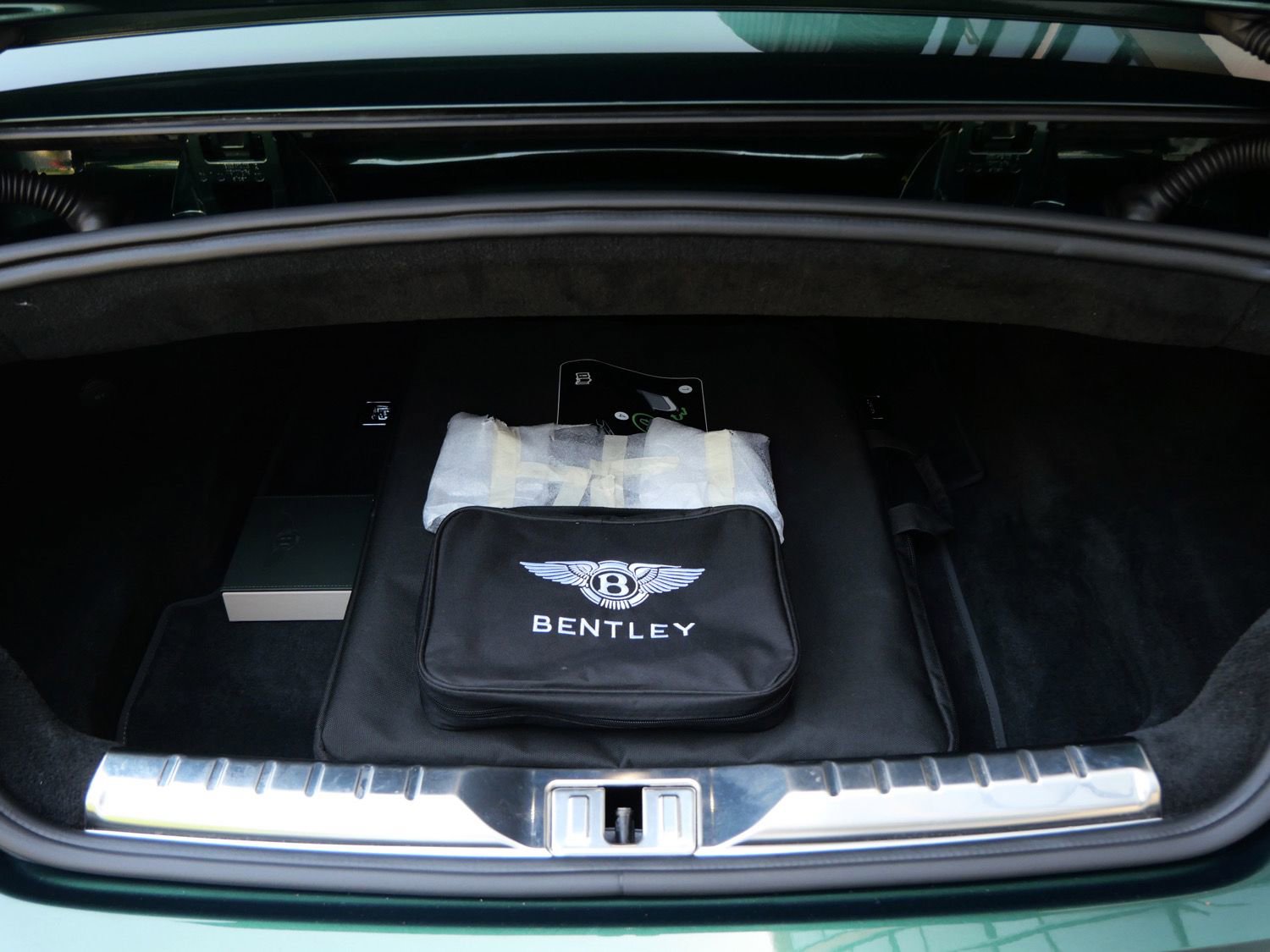 Used 2022 Bentley Continental GT Mulliner AWD/4WD image 29