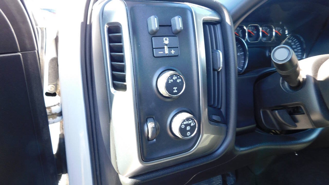 Used 2015 Chevrolet Silverado 3500 LT w/ LT Convenience Package AWD/4WD image 34