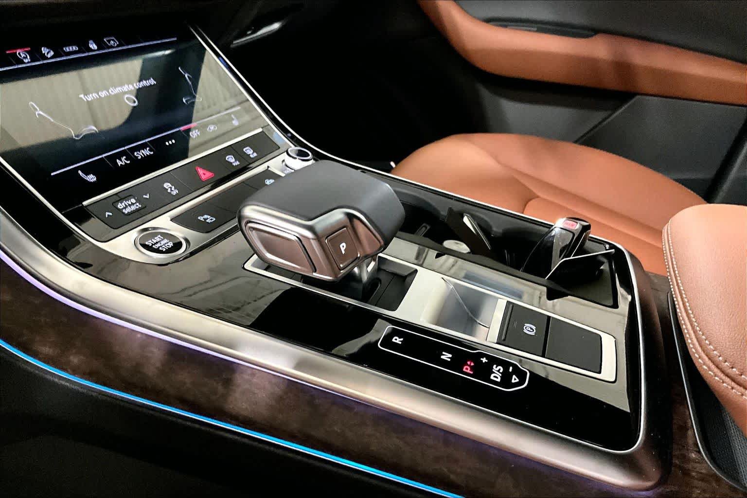 New 2026 Audi Q7 2.0T Premium AWD/4WD image 7