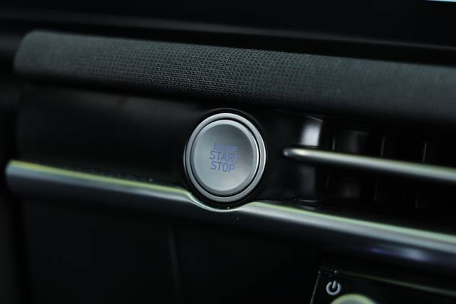 Certified 2025 Hyundai Santa Cruz Limited AWD/4WD image 39
