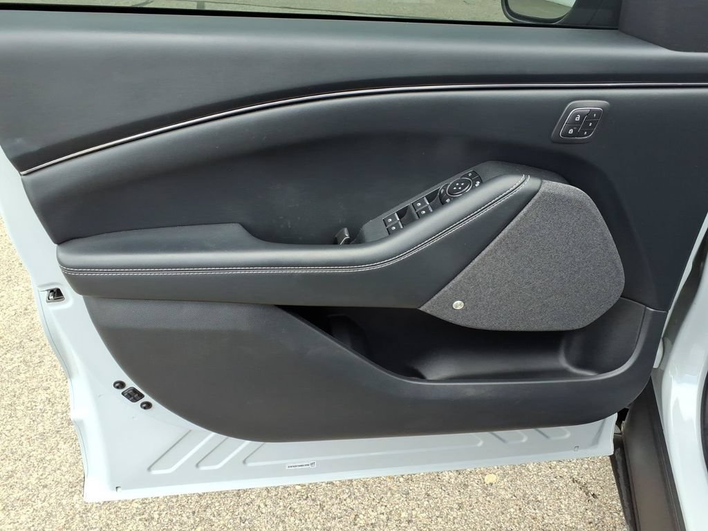 Used 2022 Ford Mustang Mach-E Premium RWD image 11
