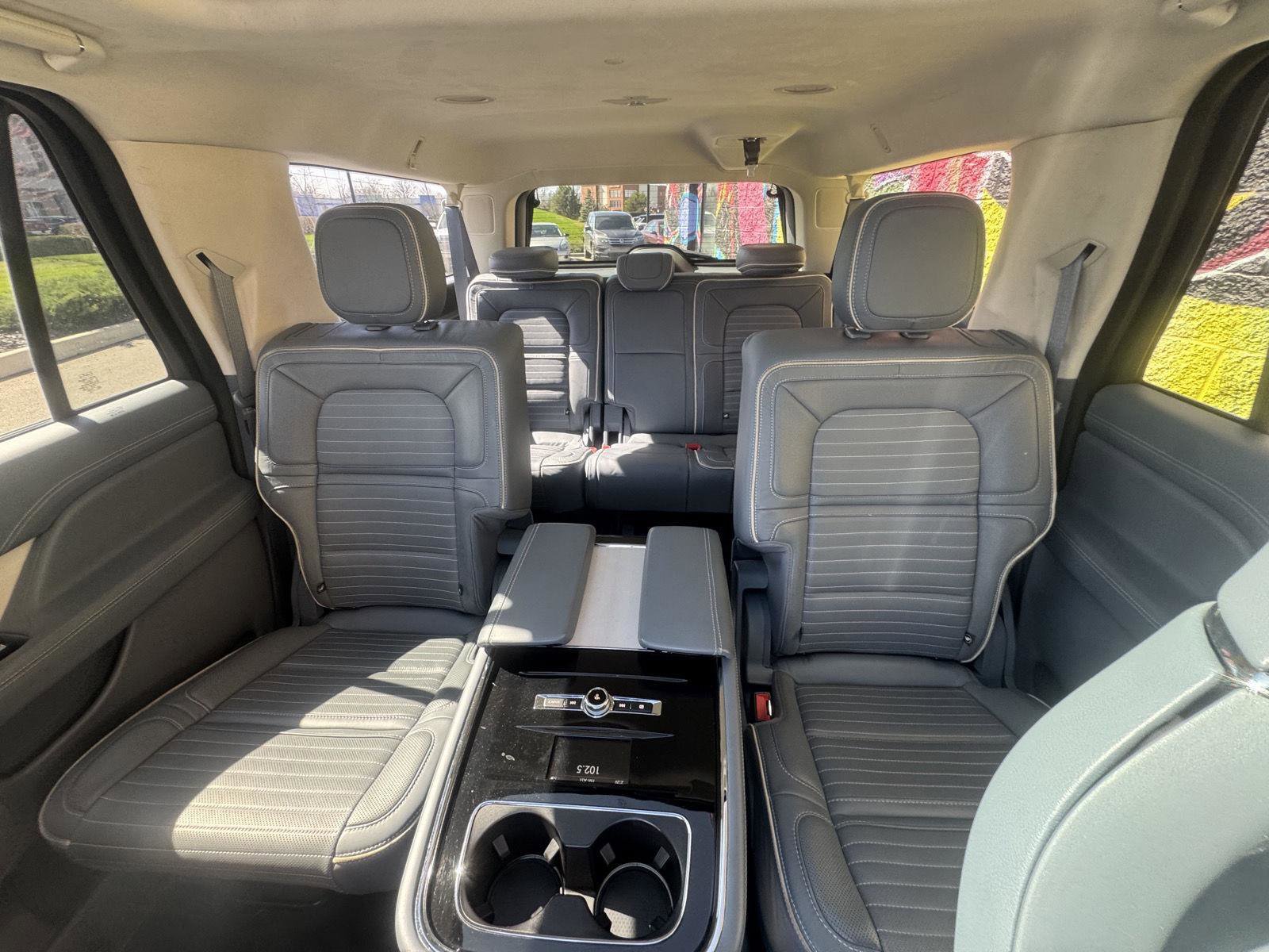 Used 2018 Lincoln Navigator L Black Label image 9