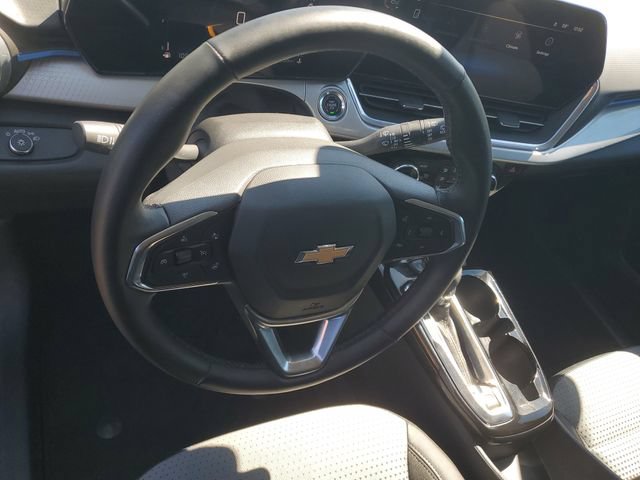 Certified 2025 Chevrolet Trax LT w/ Driver Confidence Package FWD image 17