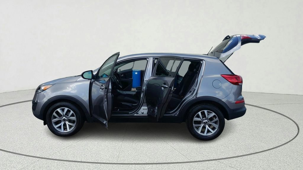 Used 2016 Kia Sportage LX image 11