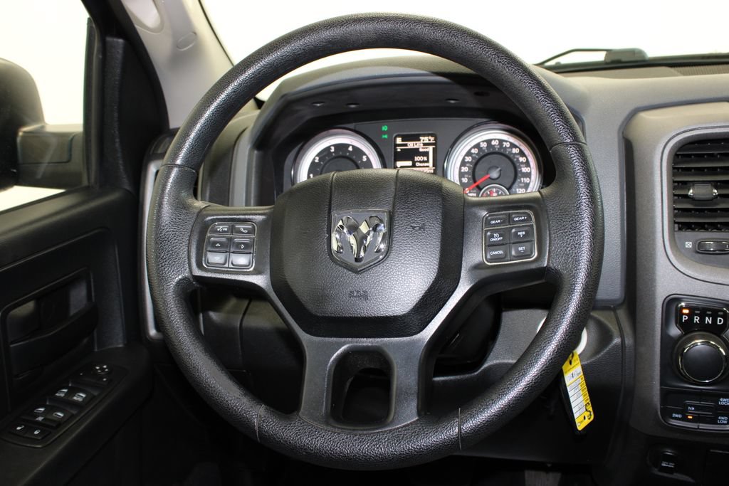 Used 2017 RAM 1500 Express AWD/4WD image 25