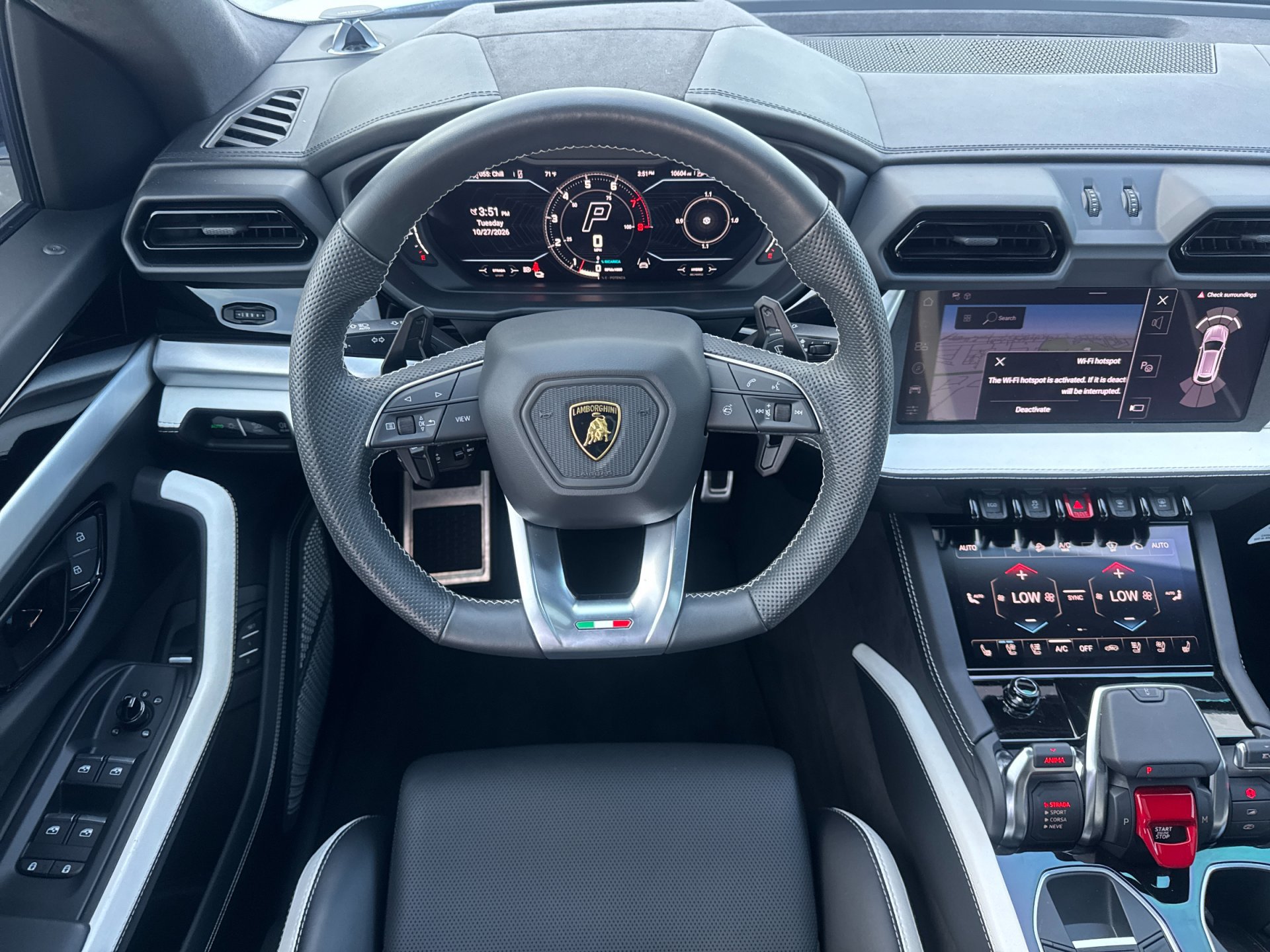 Used 2025 Lamborghini Urus SE AWD/4WD image 17