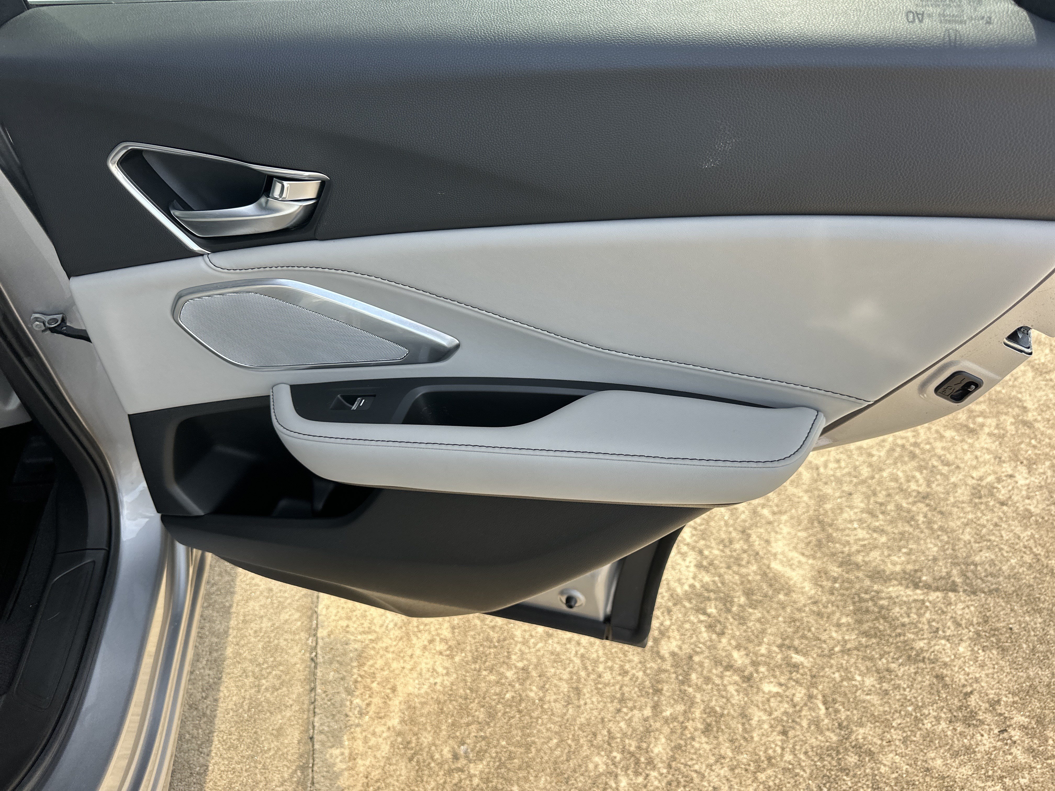 Used 2023 Acura RDX w/ Technology Package FWD image 17