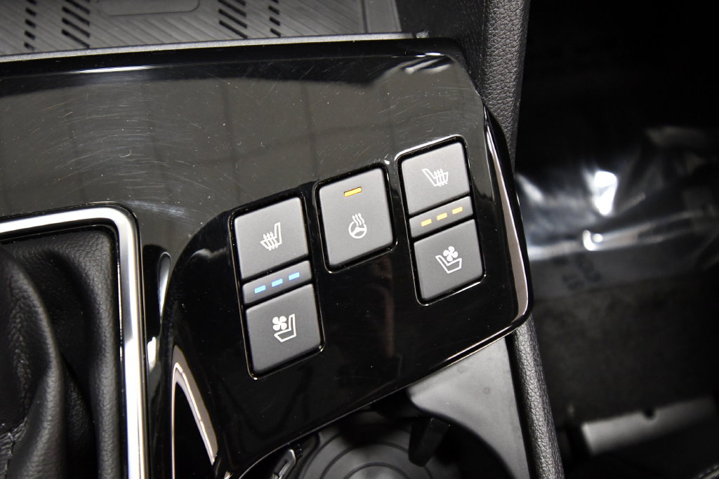 Certified 2023 Kia Sportage SX FWD image 29