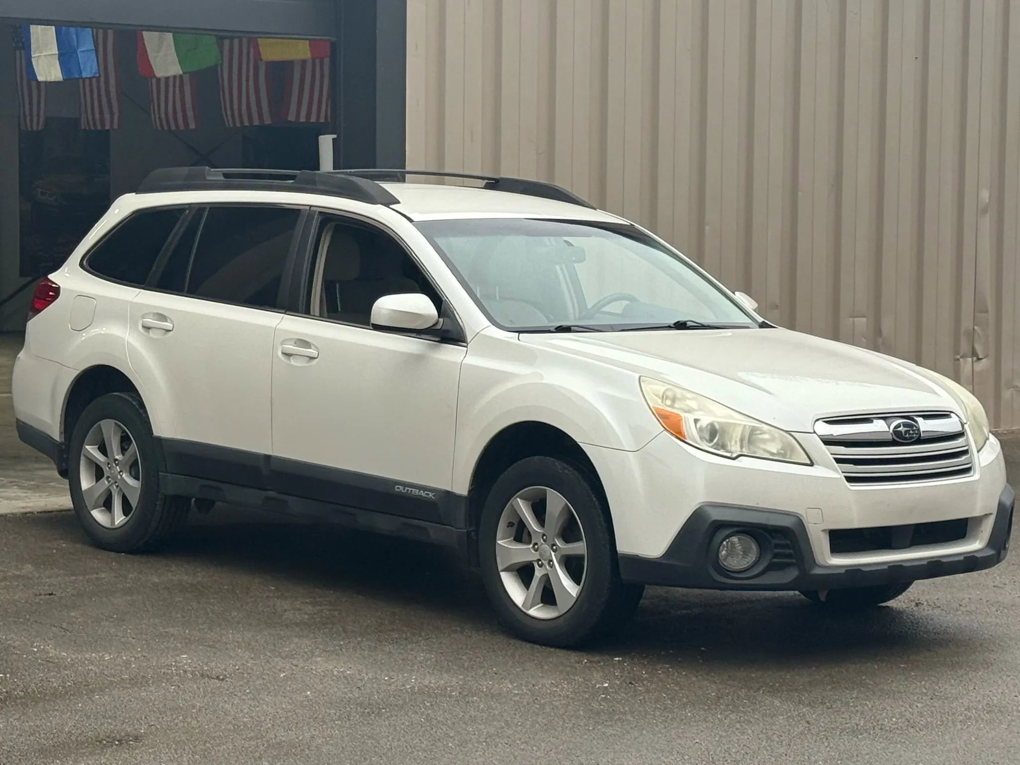 Used 2013 Subaru Outback 2.5i Premium image 1