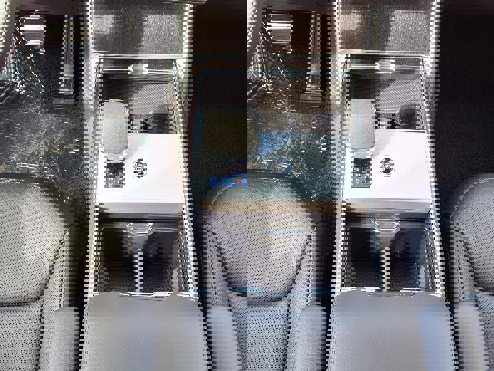 New 2026 Land Rover Range Rover SE image 21