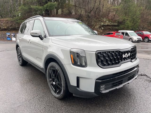 Used 2024 Kia Telluride SX X-Line image 3