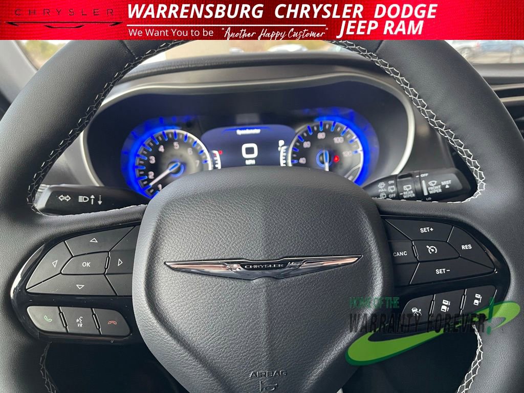 New 2026 Chrysler Pacifica Select w/ S Appearance Package image 29