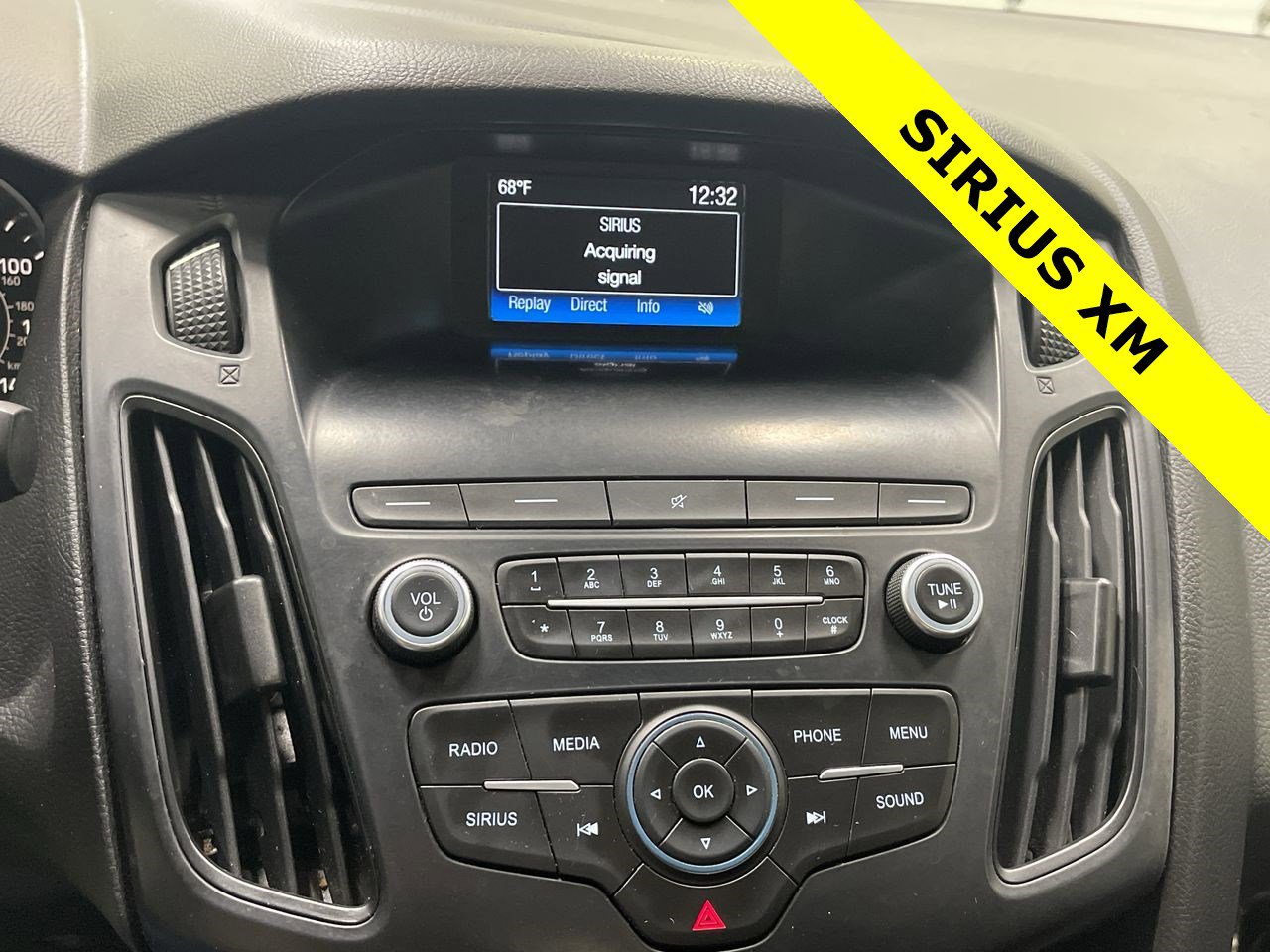 Used 2018 Ford Focus SE image 25