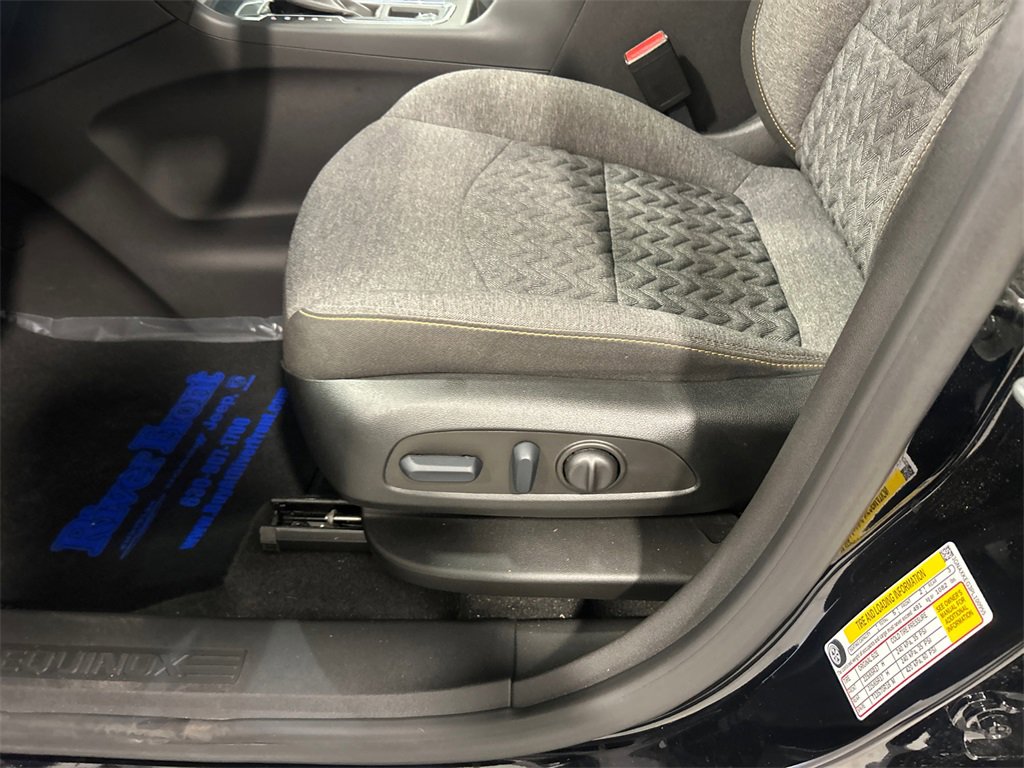 Used 2023 Chevrolet Equinox LT image 16