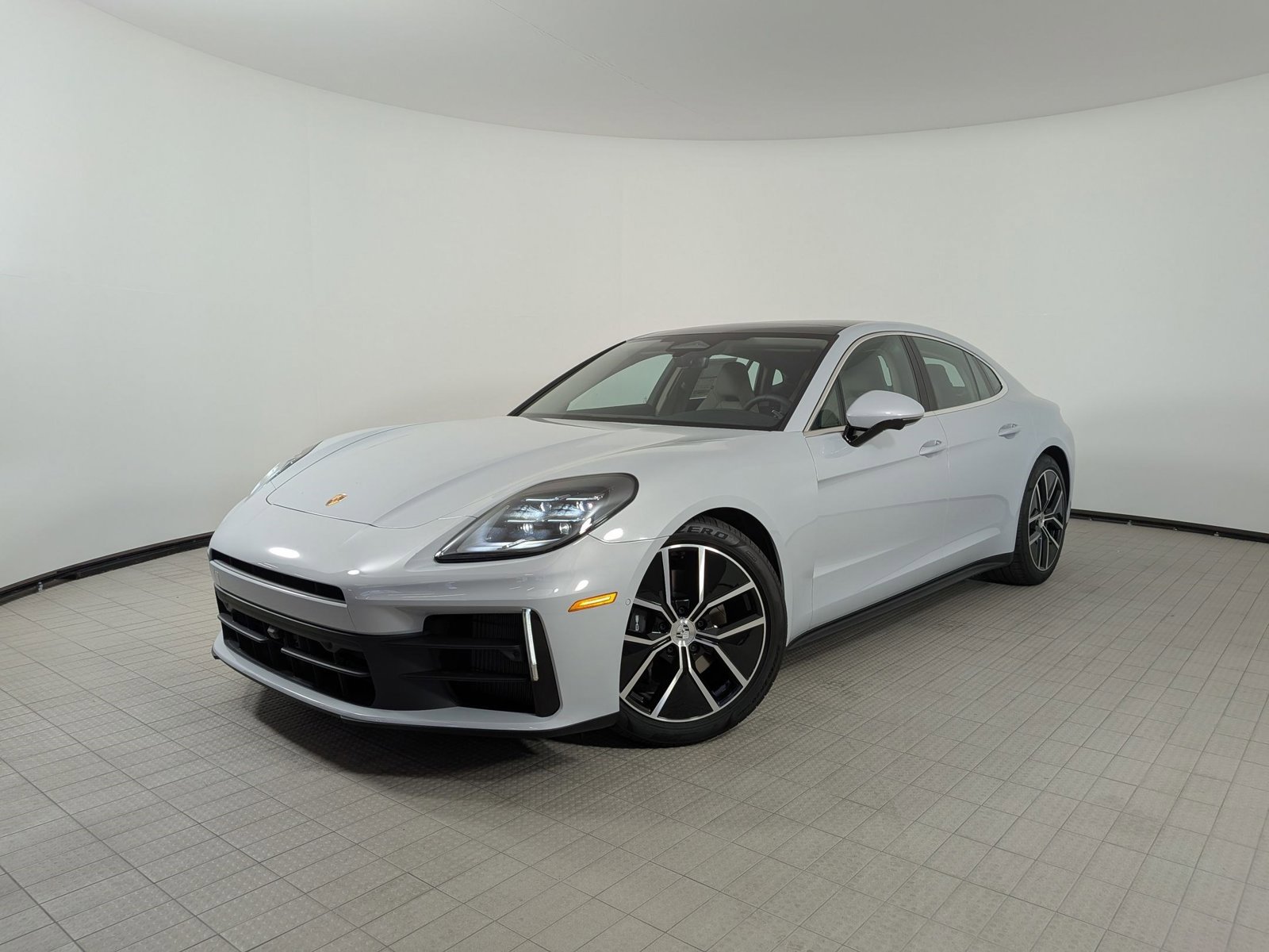 New 2026 Porsche Panamera
