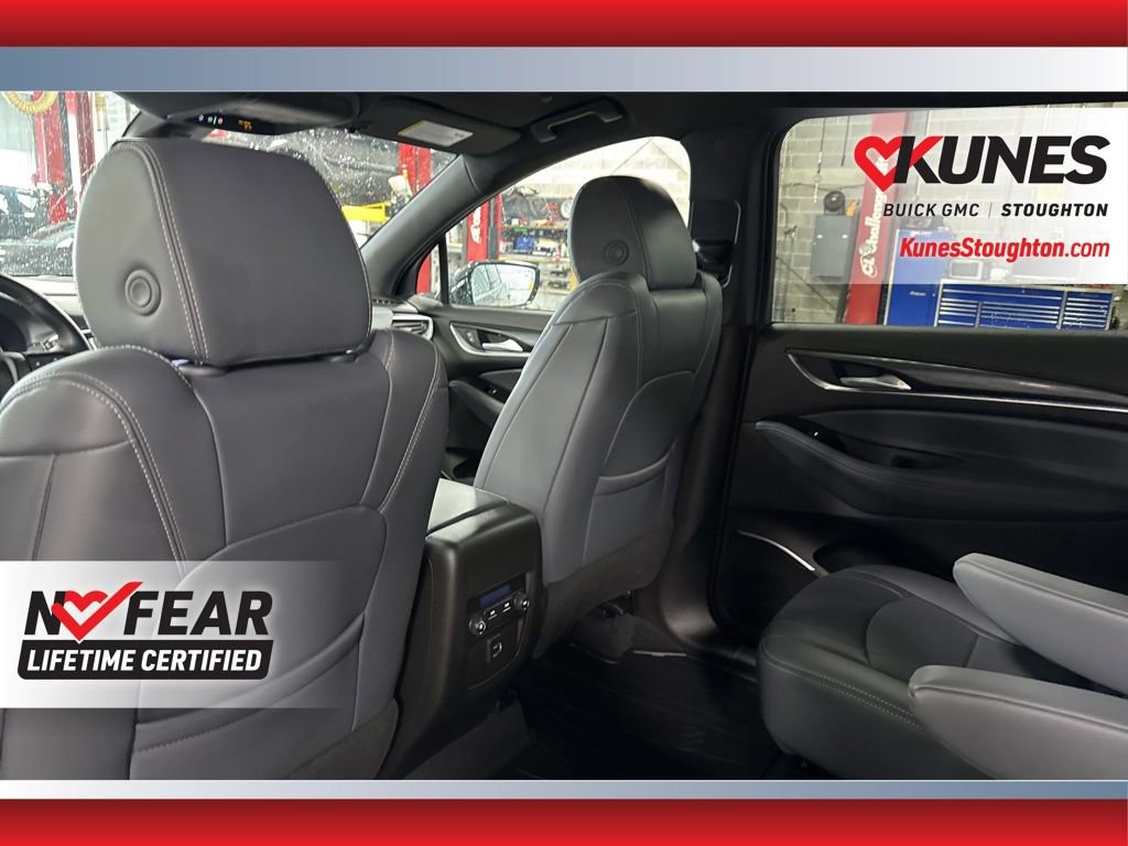 Used 2024 Buick Enclave Essence image 36